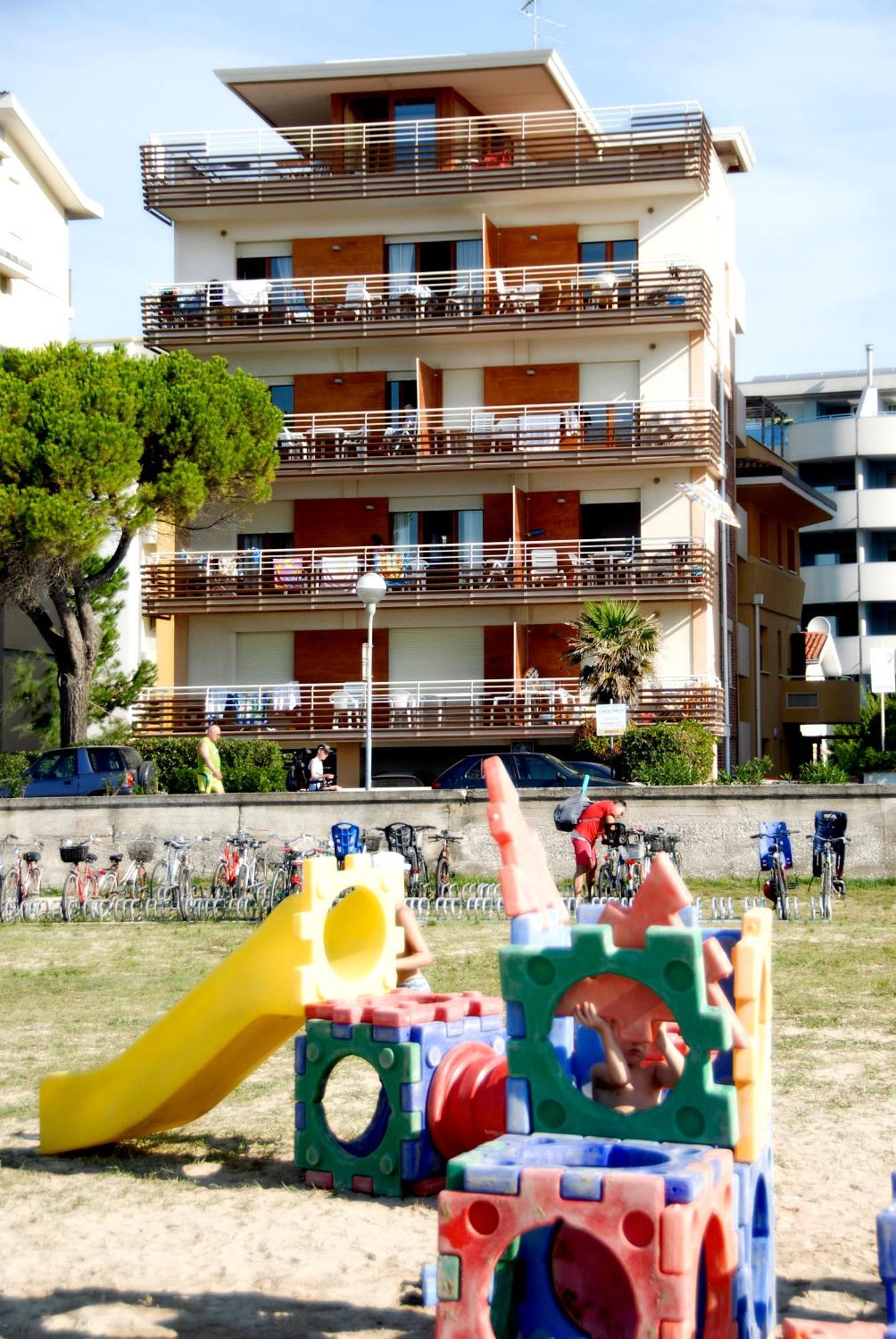 Monica Apartman Bibione Kültér fotó